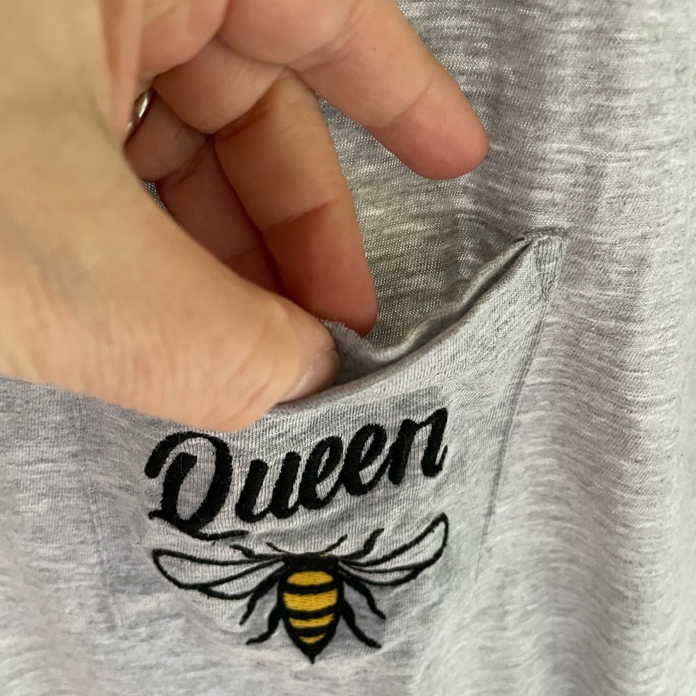 Sweet Soul Clothing Company Bee T-shirt Size L - Picture 3 of 7